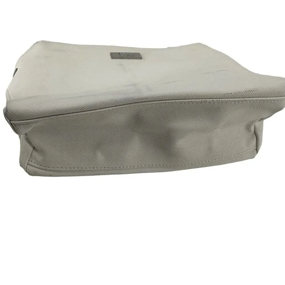Dior Beauty Cosmetic Bag White Vegan Leather Snap Close Small Travel Bag Clutch